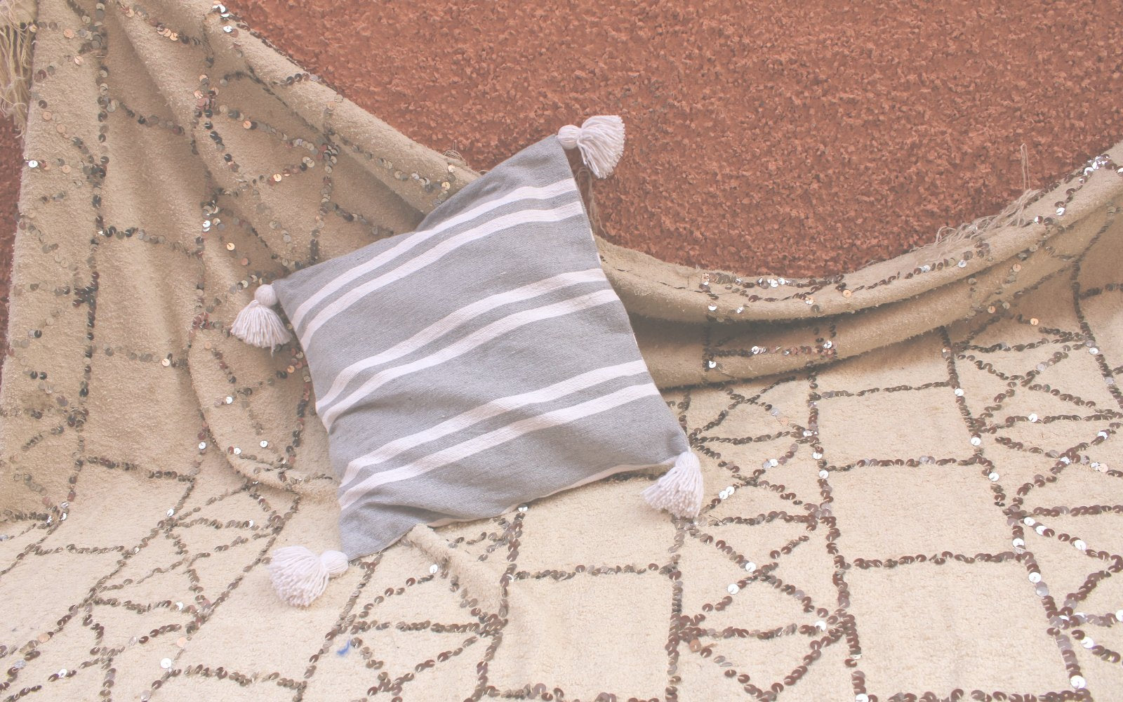 PILLOWS