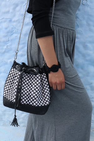 Camelia Crossbody Bag in Noir